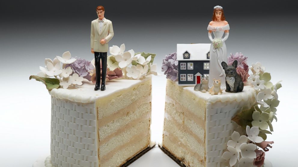 Divorce cakes are a new trend. 