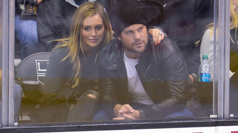 PHOTO: Hilary Duff and Mike Comrie are seen in this Nov. 2, 2013 file photo attending a hockey game at the Staples Center in Los Angeles, Calif.