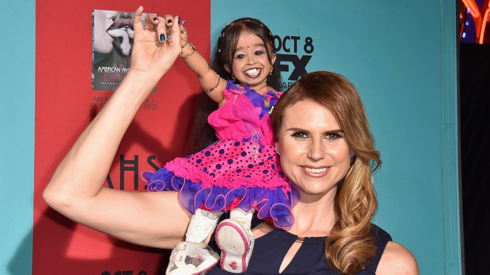 5 Things to Know About Jyoti Amge: World's Smallest Woman on 'American  Horror Story' - ABC News