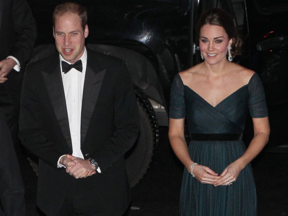 PHOTO: Prince William, Duke of Cambridge and Catherine, Duchess of Cambridge arrive at Metropolitan Museum of Art to attend the St. Andrews 600th Anniversary Dinner, Dec. 9, 2014 in New York City.
