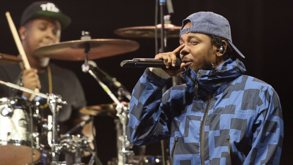 PHOTO: Rapper Kendrick Lamar performs onstage at the Rose Bowl on Feb. 21, 2015 in Pasadena, Calif.