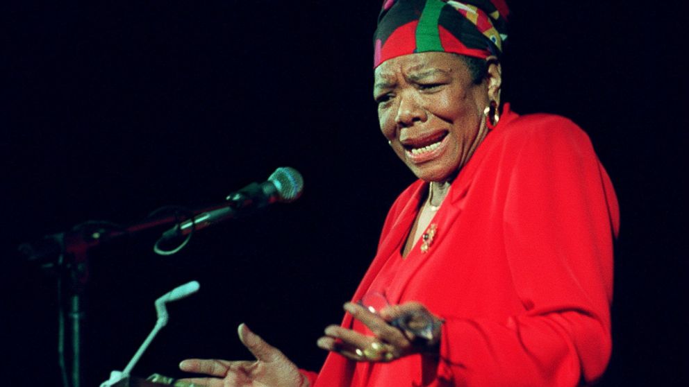 PHOTO: Dr. Maya Angelou delivers poetry to an audience of Tufts University students at the Somerville Theatre in this April 28, 1997 file photo.