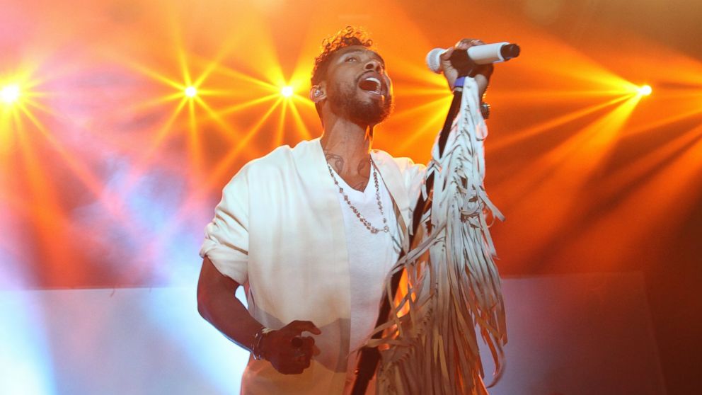 Miguel performs onstage in concert at 2015 BET Experience at Club Nokia on June 26, 2015 in Los Angeles.