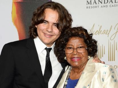 Jacksons Attend Premiere of "Michael Jackson ONE"