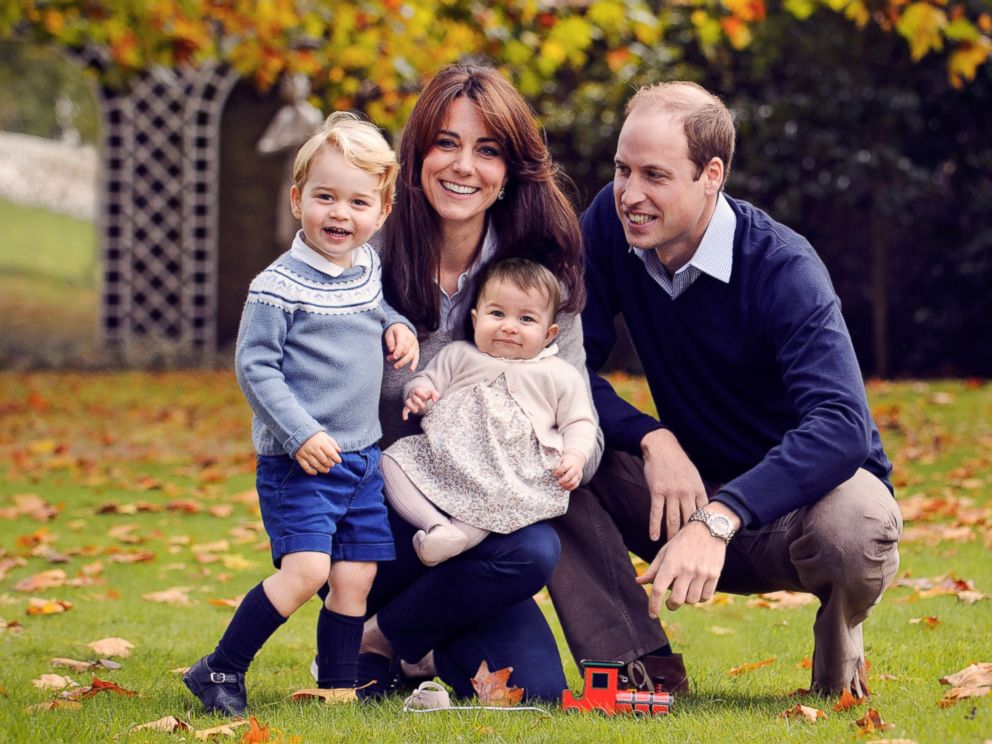 PHOTO:This photo released by Kensington Palace on Dec. 18, 2015 shows The Duke and Duchess of Cambridge with their two children, Prince George and Princess Charlotte, in a photograph taken late October 2015 at Kensington Palace in London.