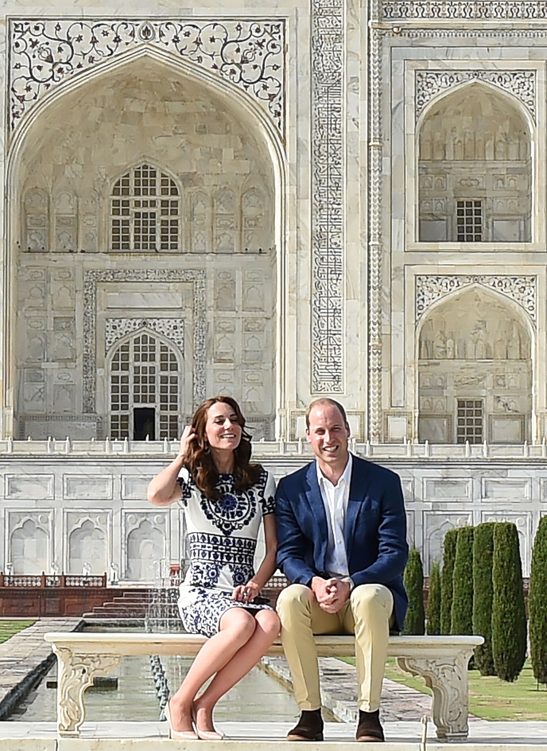 PHOTO: Britain's Prince William, Duke of Cambridge, and Catherine, Duchess of Cambridge, pose at The Taj Mahal in India on April 16, 2016.