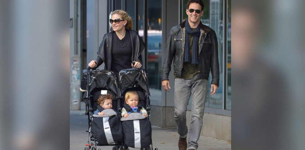 Anna Paquin Says Husband Stephen Moyer Likes Changing Diapers Abc News