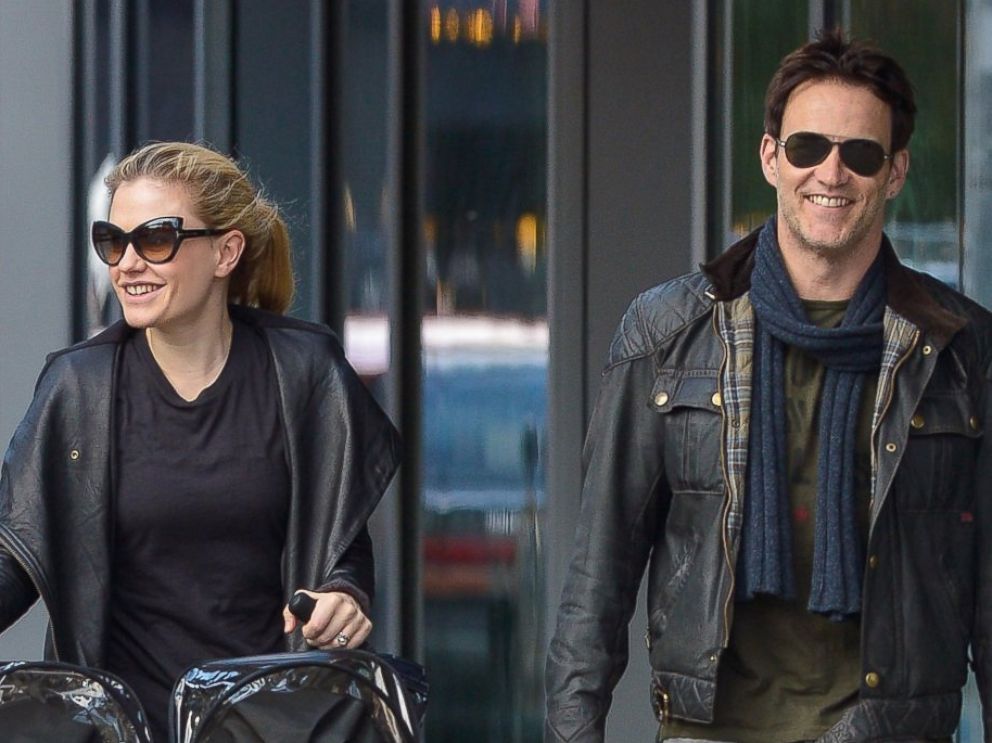 Anna Paquin Says Husband Stephen Moyer Likes Changing Diapers Abc News