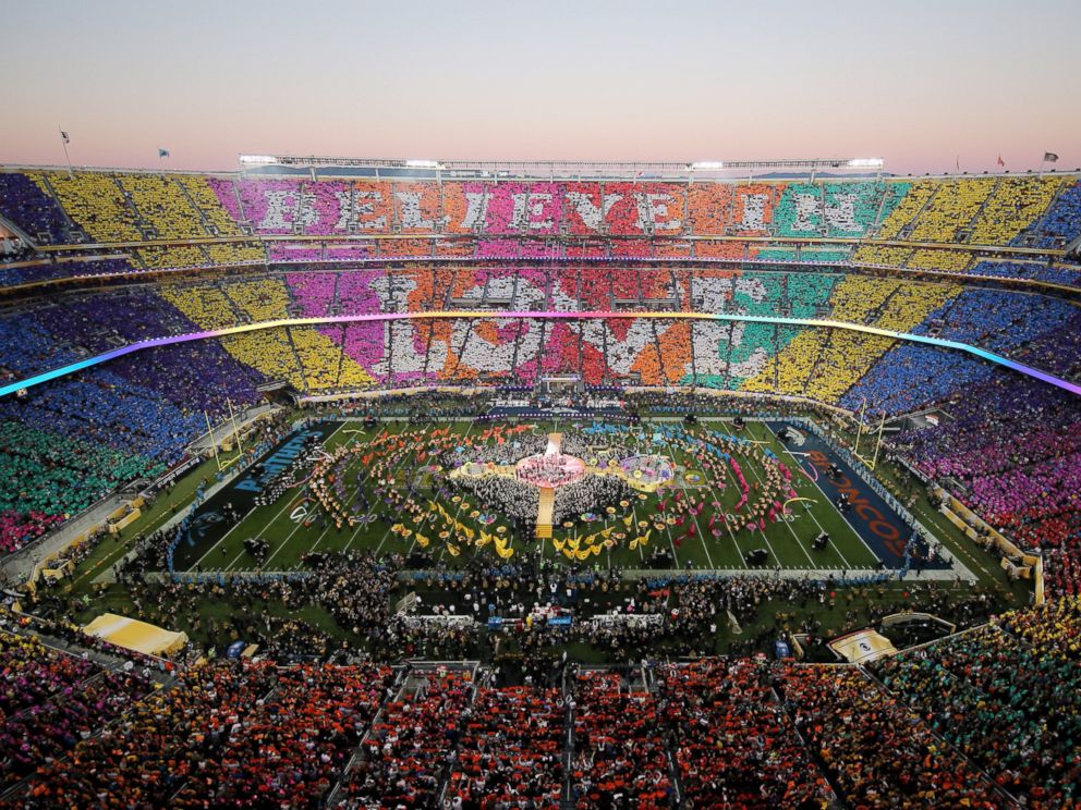 PHOTO: Coldplay, Beyoncé and Bruno Mars performs during the Pepsi Super Bowl 50 Halftime Show at Levis Stadium on Feb. 7, 2016 in Santa Clara, Calif.