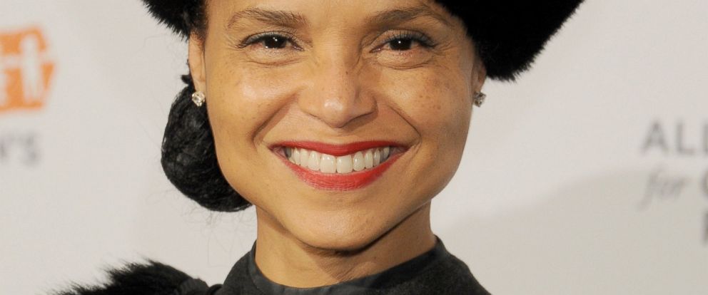 Young And The Restless Alum Victoria Rowell Sues Cbs Sony - 