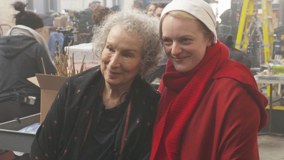 PHOTO: "The Handmaid's Tale" author appears on the TV show's set with Elisabeth Moss.