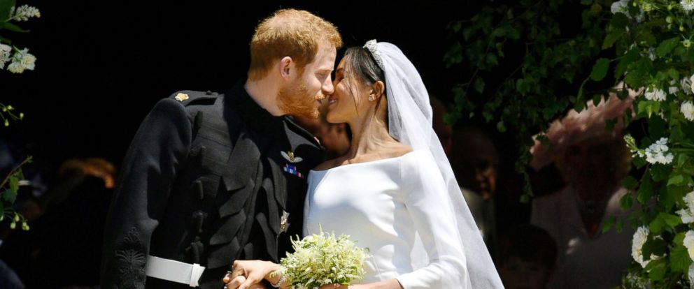 harry and meghan wedding dress