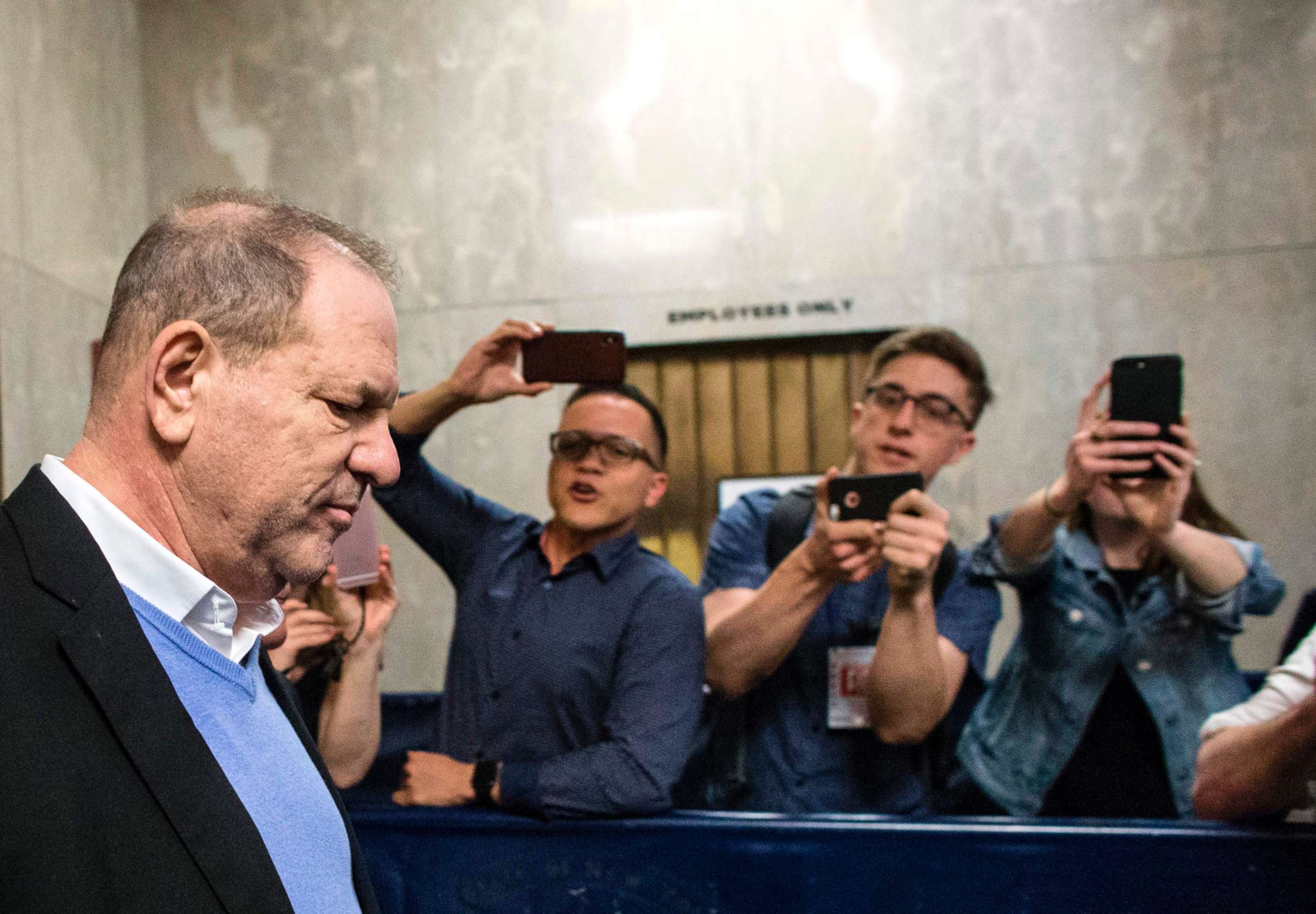 PHOTO: Harvey Weinstein leaves the Manhattan Criminal Court in New York, May 25, 2018.