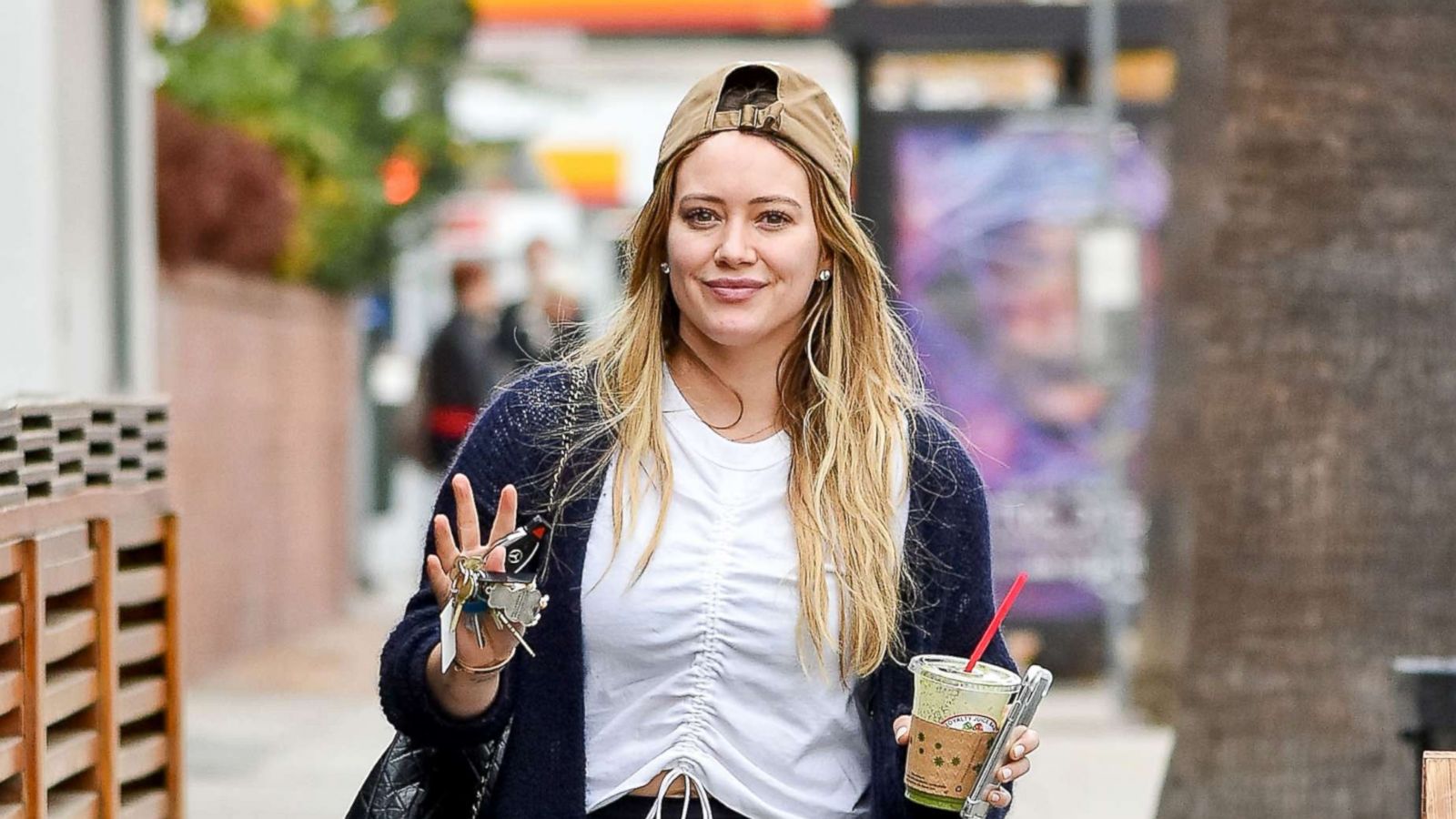 PHOTO: Hilary Duff on the streets of Los Angeles, Jan 3, 2018.