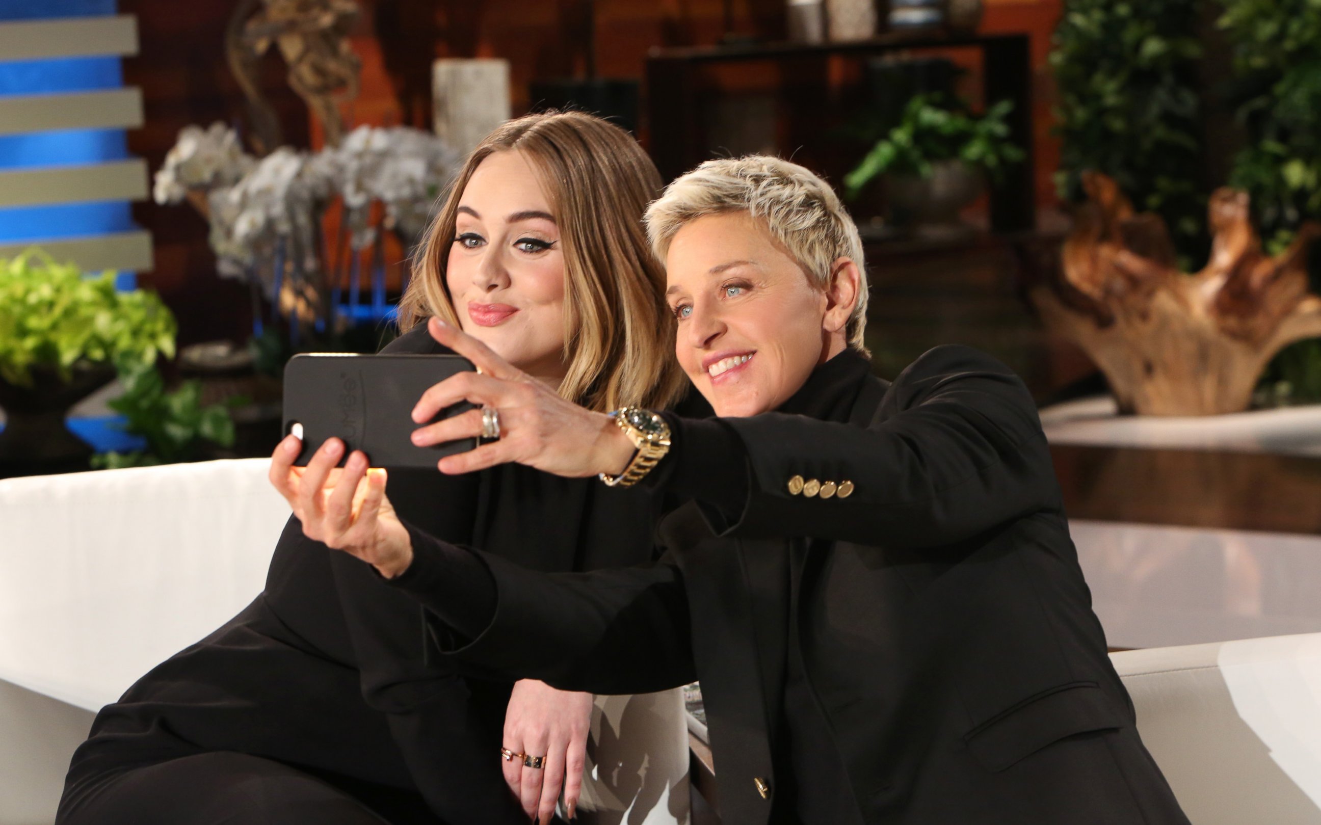PHOTO: Adele appears with Ellen DeGeneres on "The Ellen DeGeneres Show," Feb. 18, 2016.