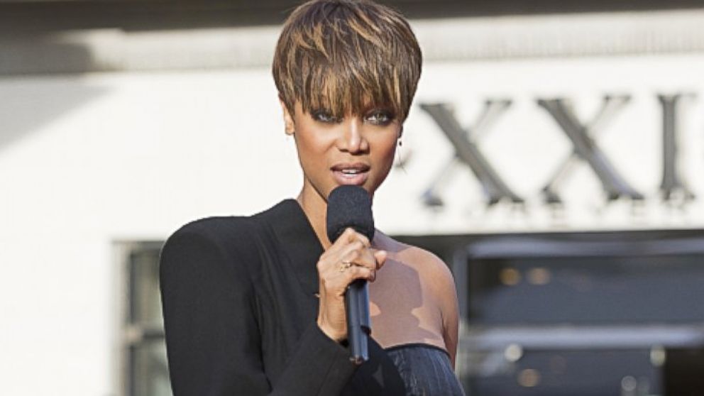 Tyra Banks appears on the debut episode of the 22nd cycle of "America's Next Top Model," Aug. 5, 2015. 