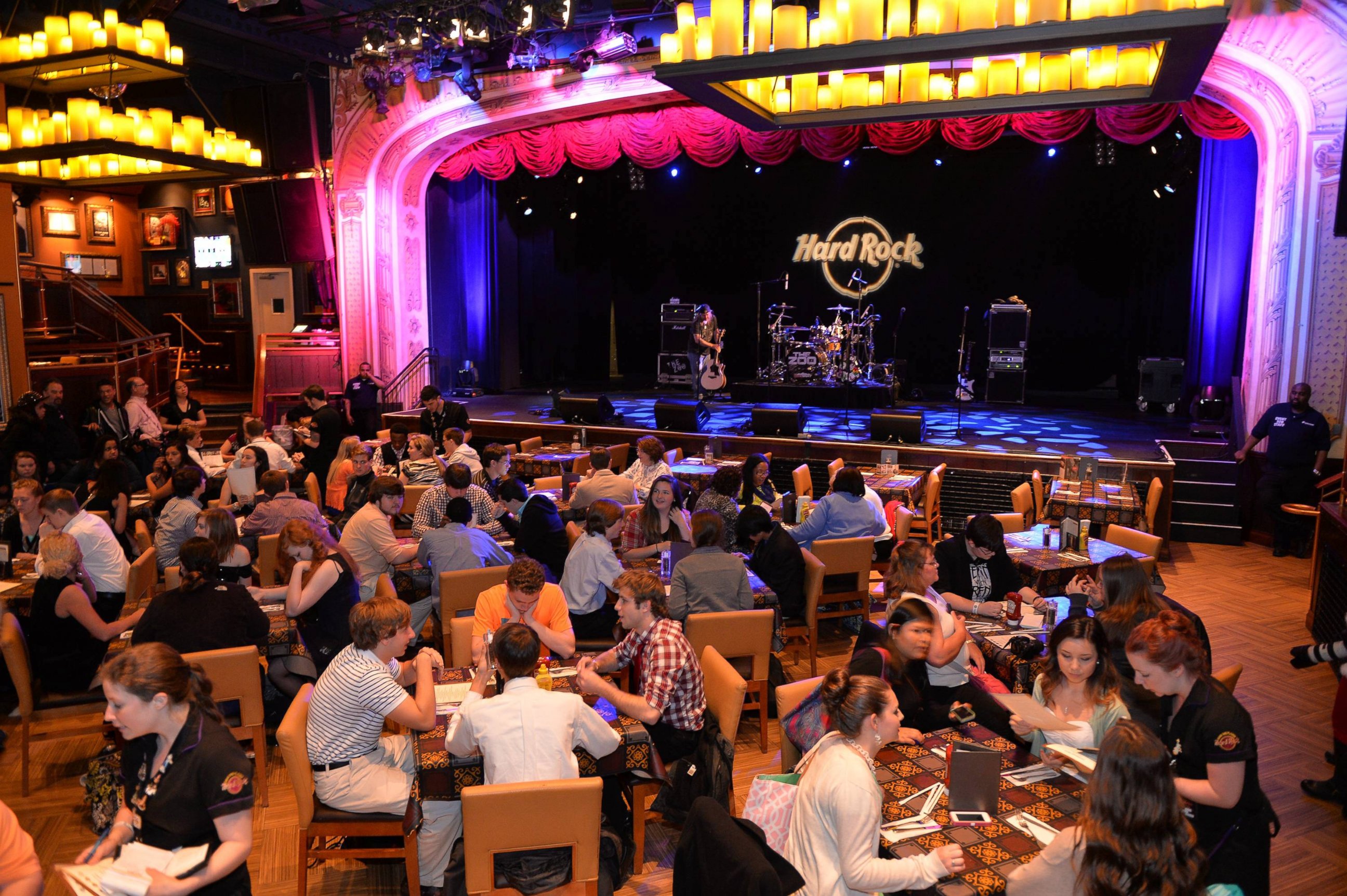 PHOTO: "Sing For Your Supper" at Hard Rock Cafe.