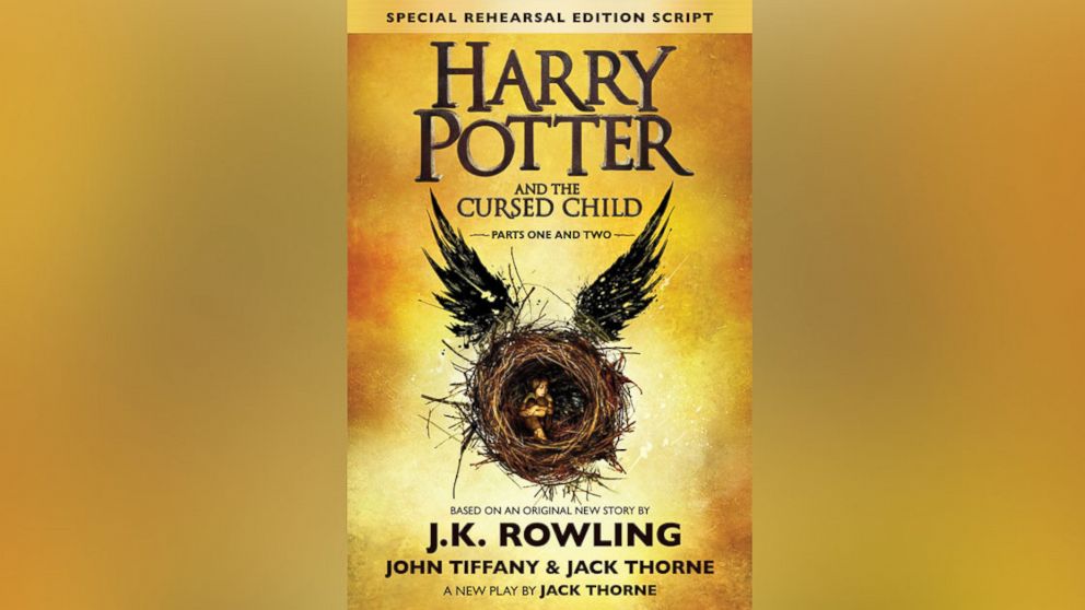 Harry Potter and the Cursed Child - Parts One & Two (Special Rehearsal Edition Script): The Official Script Book of the Original West End Production.