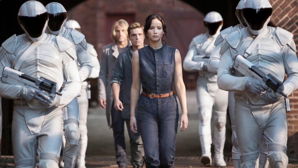 Jennifer Lawrence stars as Katniss Everdeen in "The Hunger Games: Catching Fire."