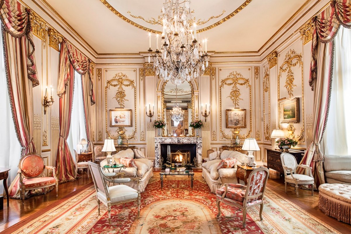 PHOTO: A view of the ballroom inside the penthouse at 1 East  62nd St. in New York City. Joan Rivers' former residence is on the market for $28 million.