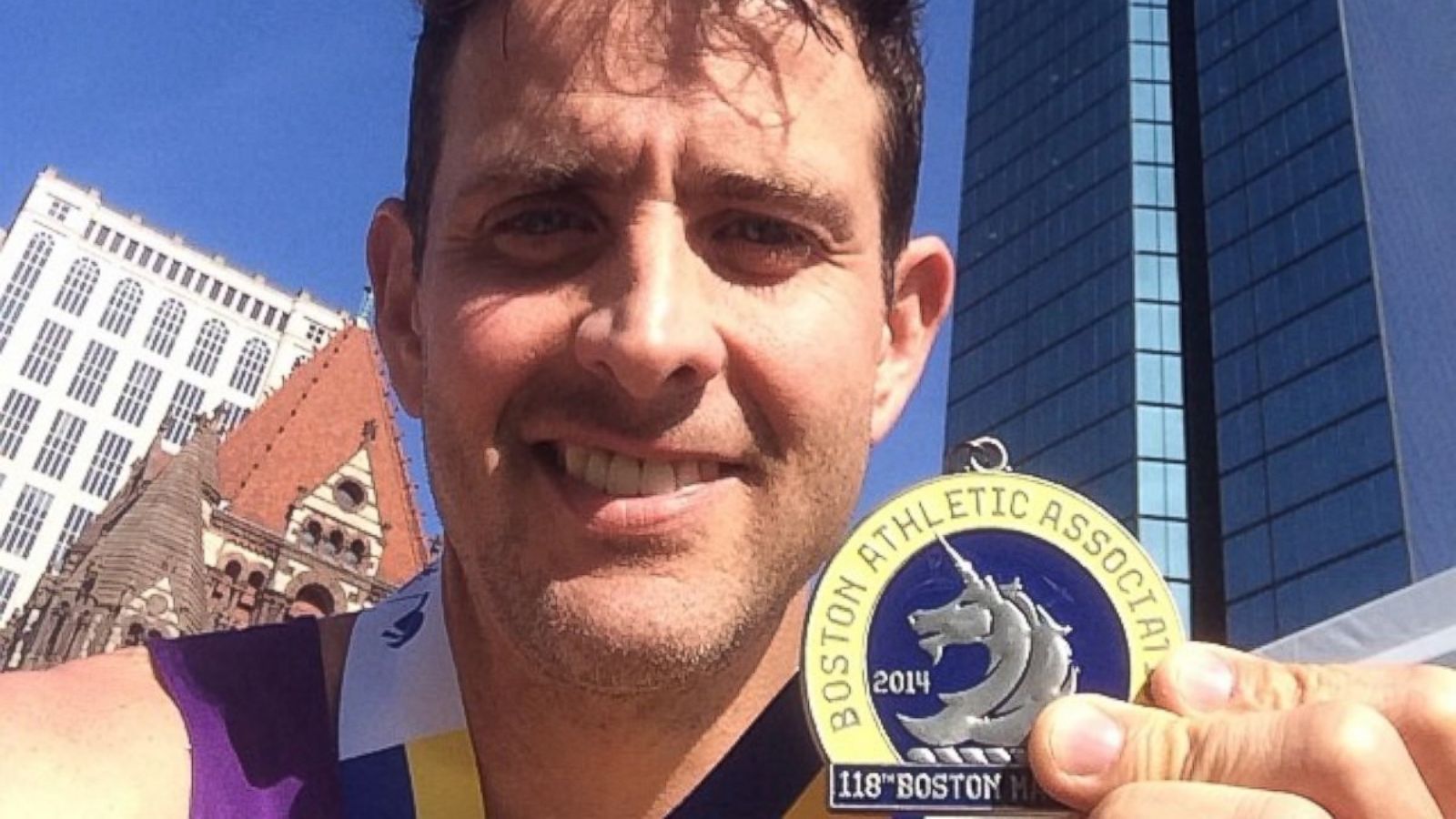 Joey McIntyre Completes Boston Marathon for Second Year in a Row - ABC News