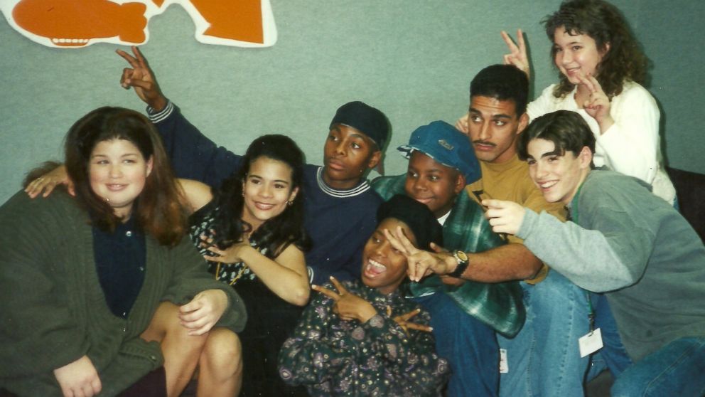 PHOTO: Kel Mitchell and his "All That" cast mates pose for a photo. The Nickelodeon show first aired in 1994.