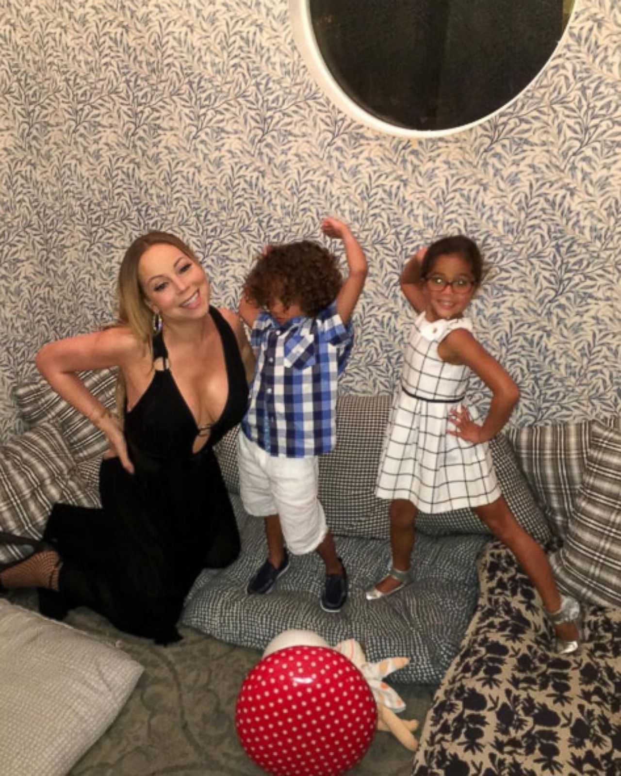 Mariah Has A Night Out With Her Twins Picture Mariah Carey Through The Years Abc News 