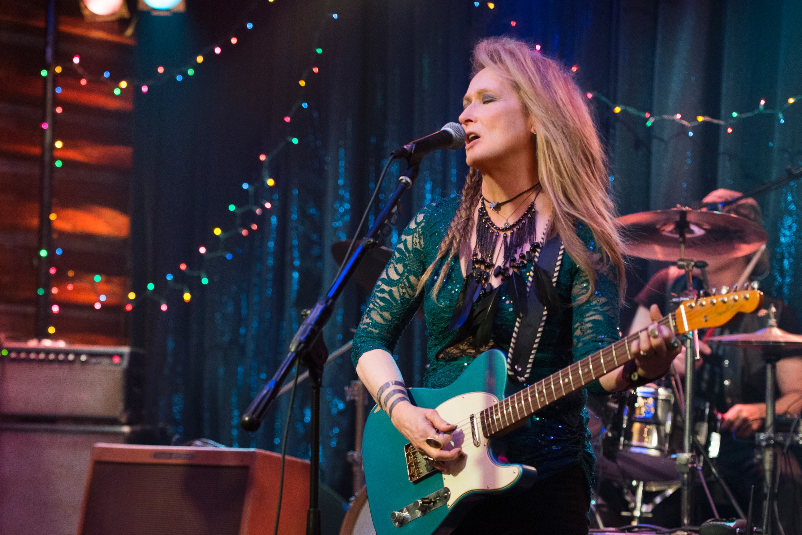 PHOTO: Meryl Streep performs at the Salt Well in "Ricki and the Flash." 