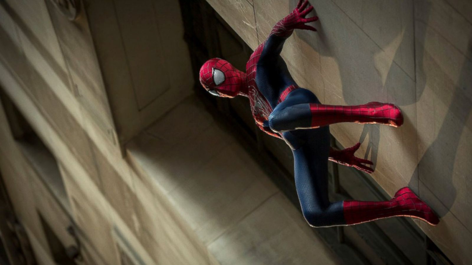 Movie Review: 'The Amazing Spider-Man 2,' With Andrew Garfield, Emma Stone  - ABC News