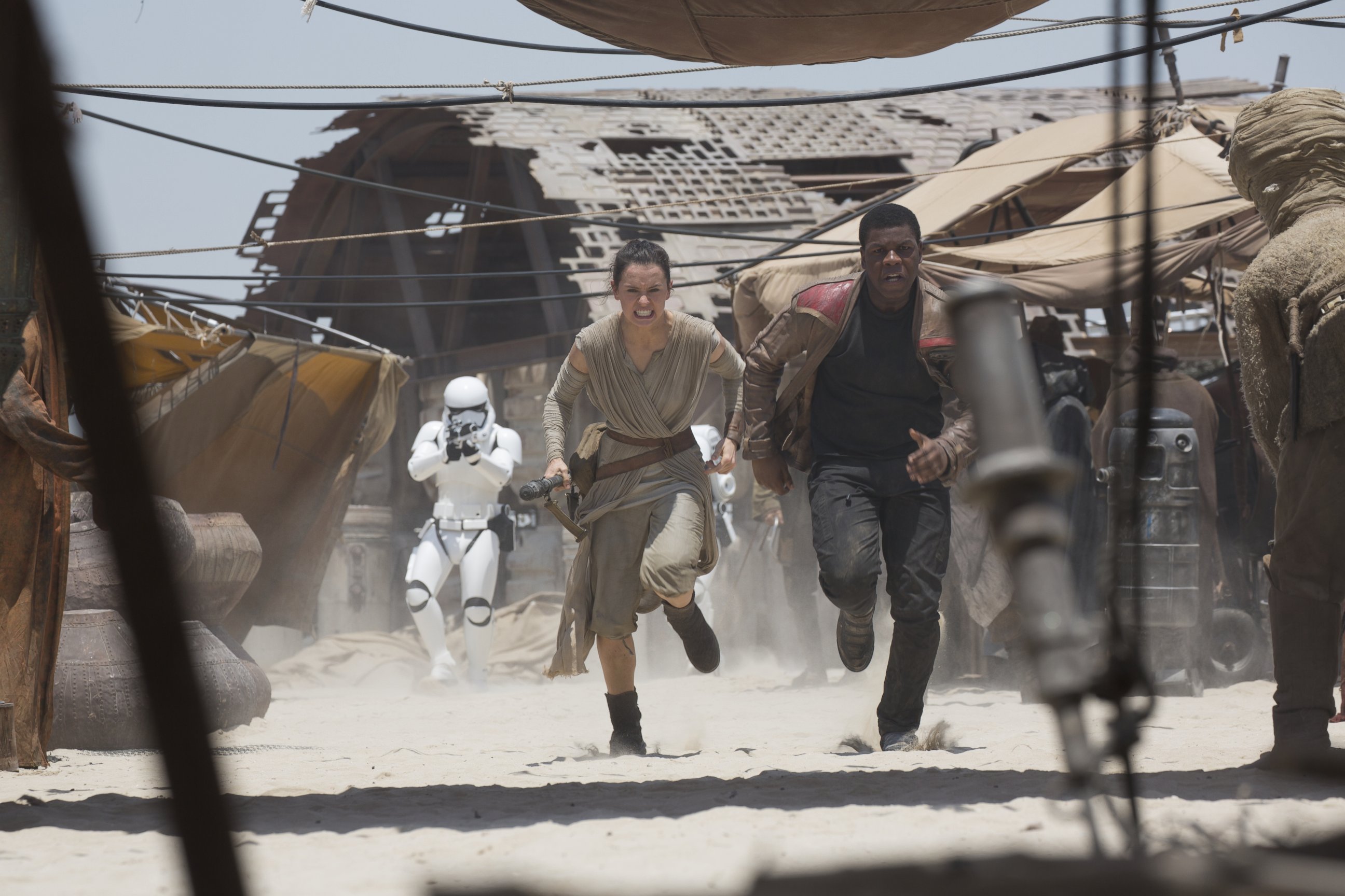 PHOTO: Daisy Ridley and John Boyega star in "Star Wars: The Force Awakens."