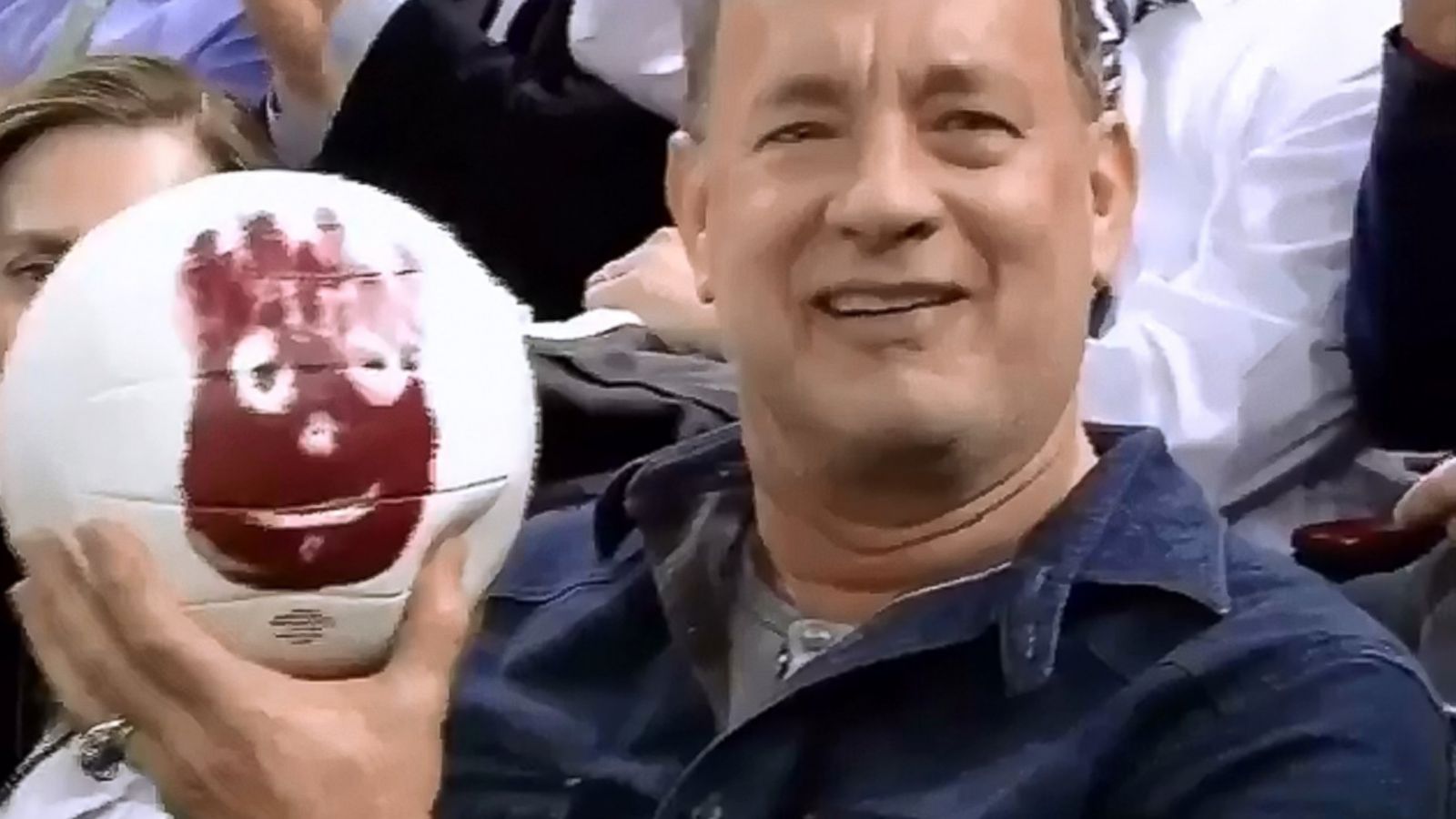 Watch Tom Hanks Reunite With Wilson From 'Cast Away' - ABC News