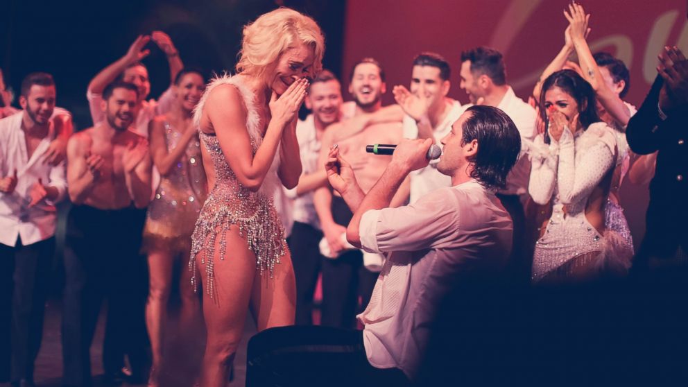 Maksim Chmerkovskiy And Peta Murgatroyd Are Engaged Abc News