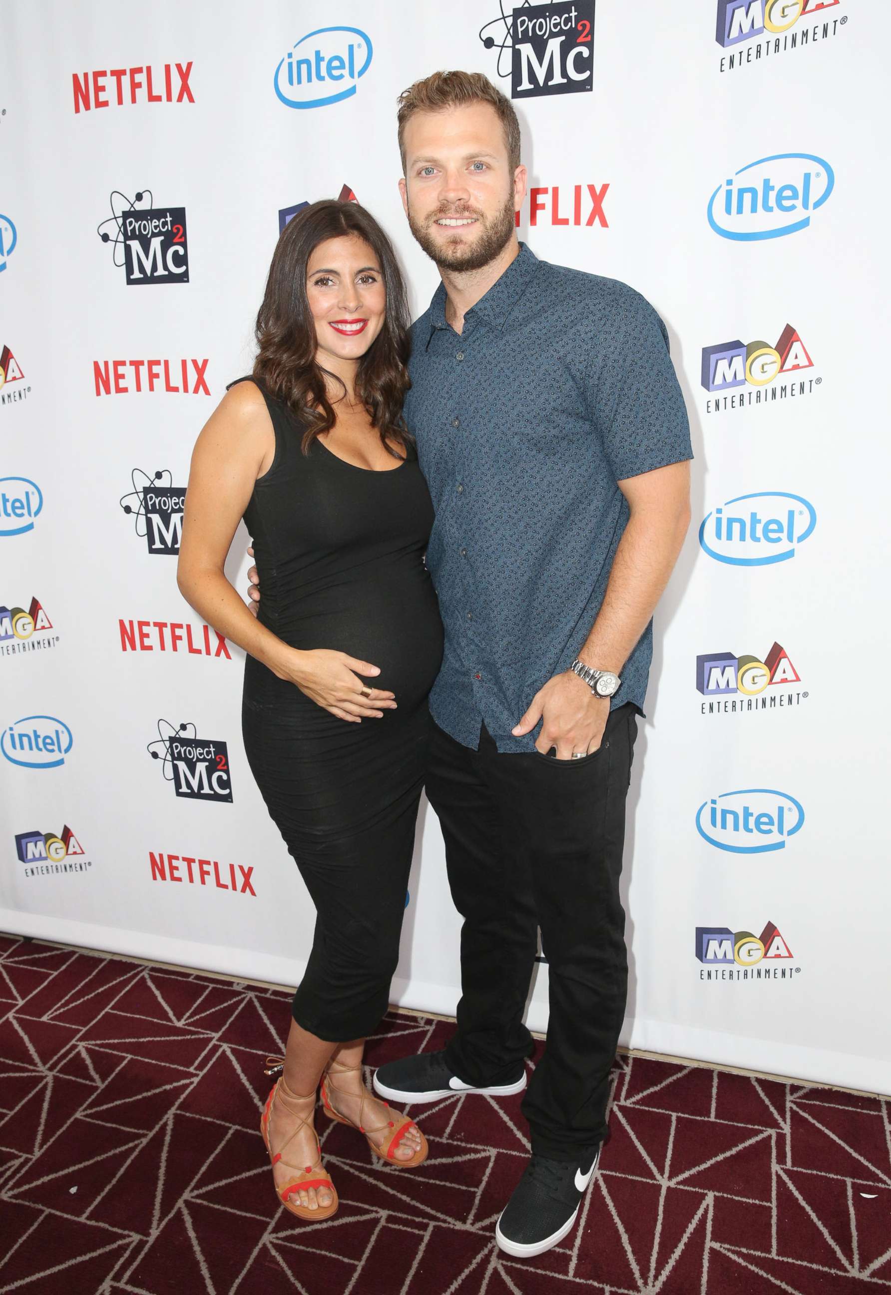 Jamie Lynn Sigler Seeks Advice Says She Was Forced To Stop Breastfeeding Due To Ms I Need