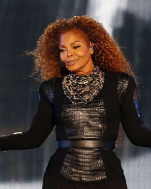 Janet Jackson Fans Celebrities Sing Her Praises During Timberlake S Super Bowl Show Abc News