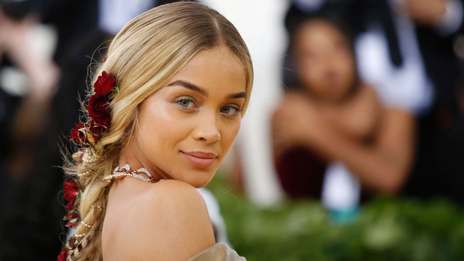 The Story Behind the Famous Photos of Jasmine Sanders and the
