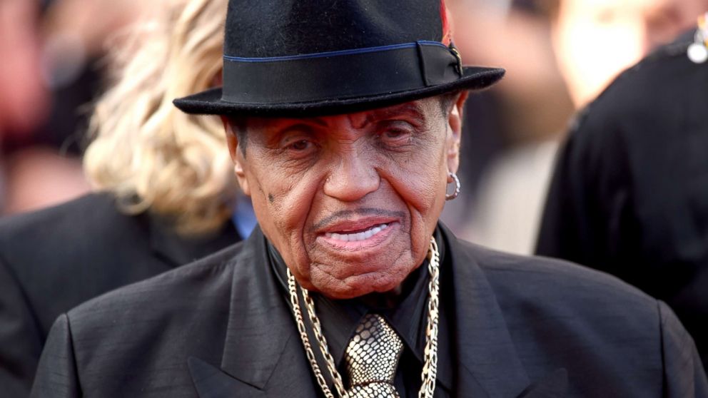 VIDEO: Tributes pour in for Joe Jackson
