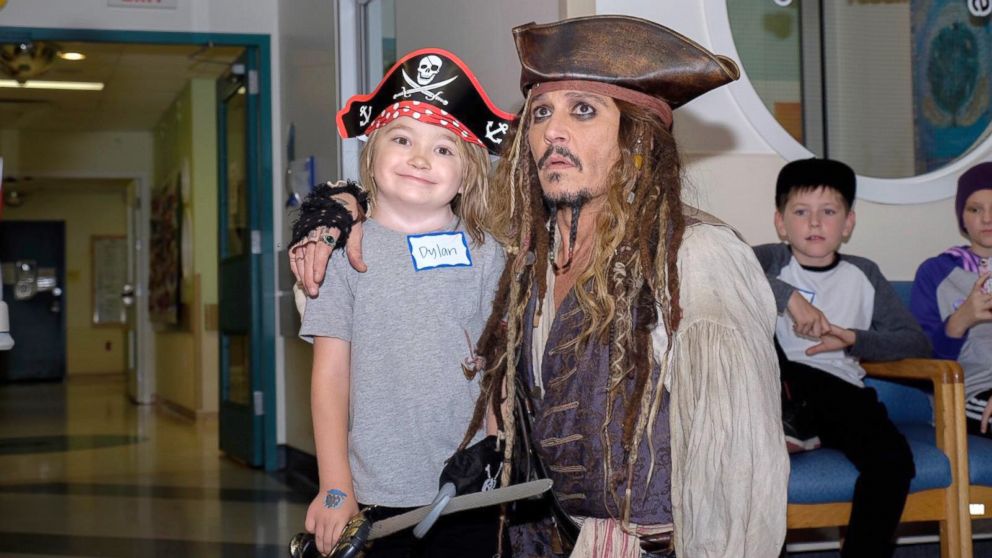 johnny depp visits children's hospital