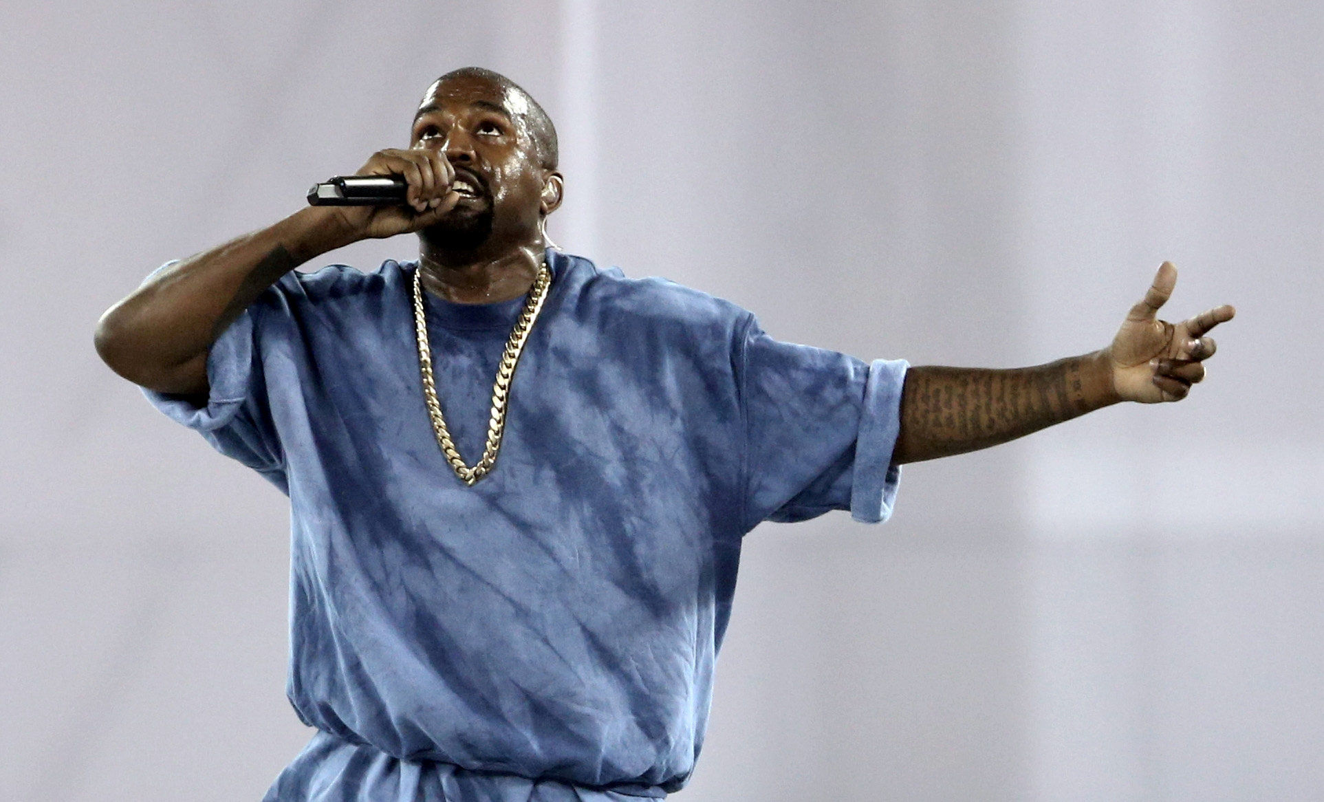 PHOTO: Kanye West performs during the closing ceremony for the 2015 Pan Am Games at Pan Am Ceremonies Venue in Toronto, Canada, July 26, 2015.