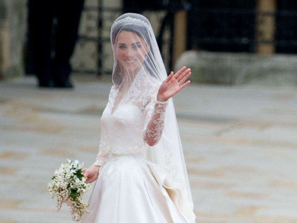 PHOTO: Catherine Middleton arrives for her wedding to Prince William at Westminster Abbey on April 29, 2011 in London.