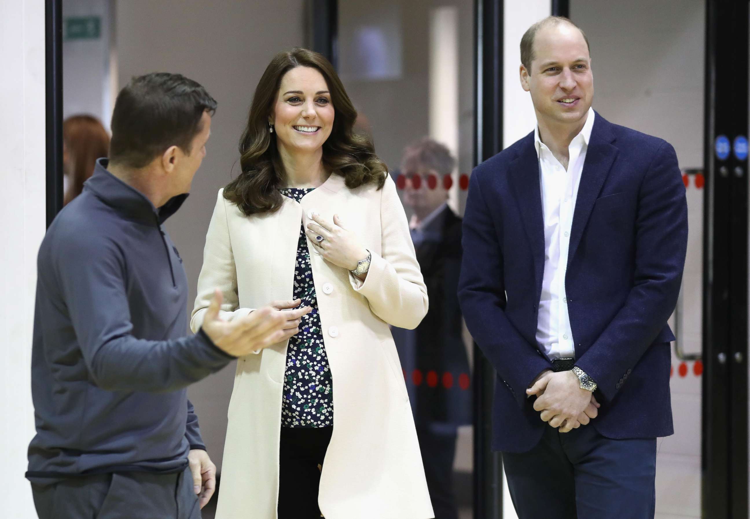 PHOTO: Catherine, Duchess of Cambridge and Prince William, Duke of Cambridge meet wheelchair basketball players, March 22, 2018, in London.
