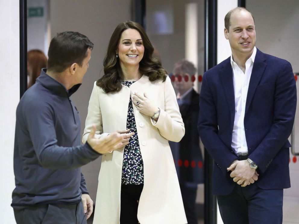 PHOTO: Catherine, Duchess of Cambridge and Prince William, Duke of Cambridge meet wheelchair basketball players, March 22, 2018, in London.