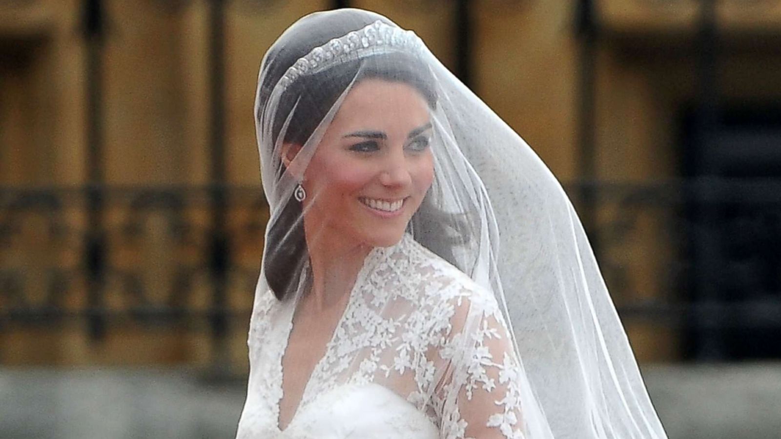 PHOTO: Catherine Middleton arrives to attend the Royal Wedding to Prince William at Westminster Abbey, April 29, 2011, in London.