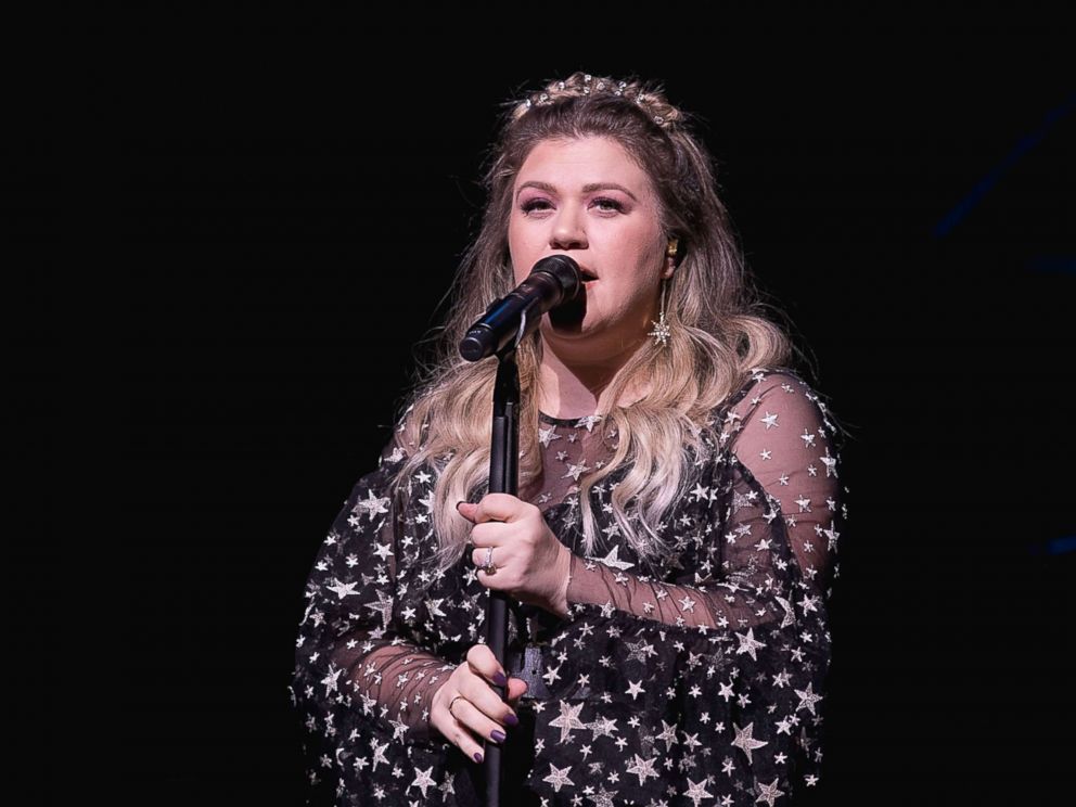 PHOTO: Singer-songwriter Kelly Clarkson performs onstage during the Merry Mix Show 2017 at ACL Live on Dec. 13, 2017 in Austin, Texas.