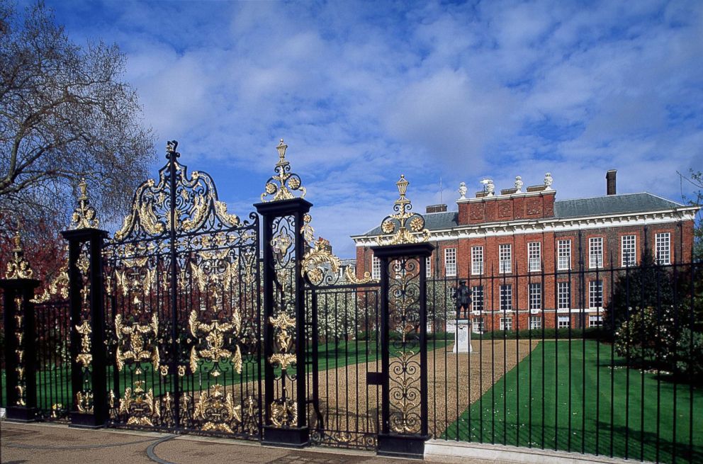 PHOTO: Kensington palace is seen in London, England.