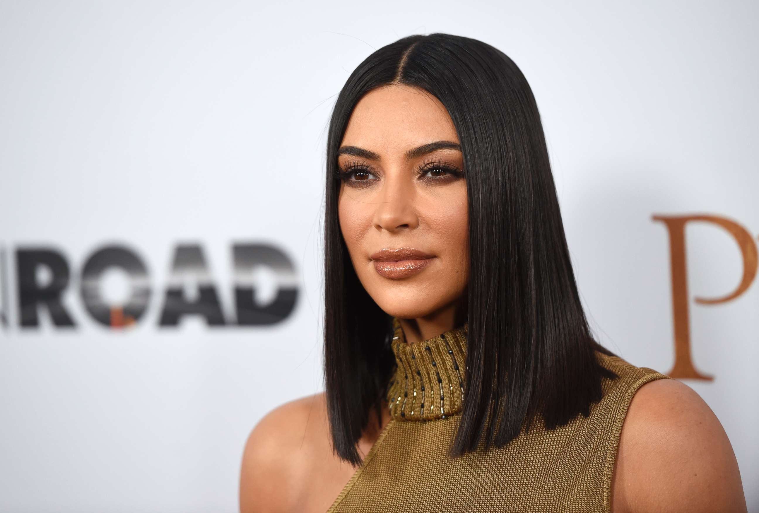 PHOTO: Kim Kardashian West arrives for a  movie premiere in Los Angeles on April 12, 2017.