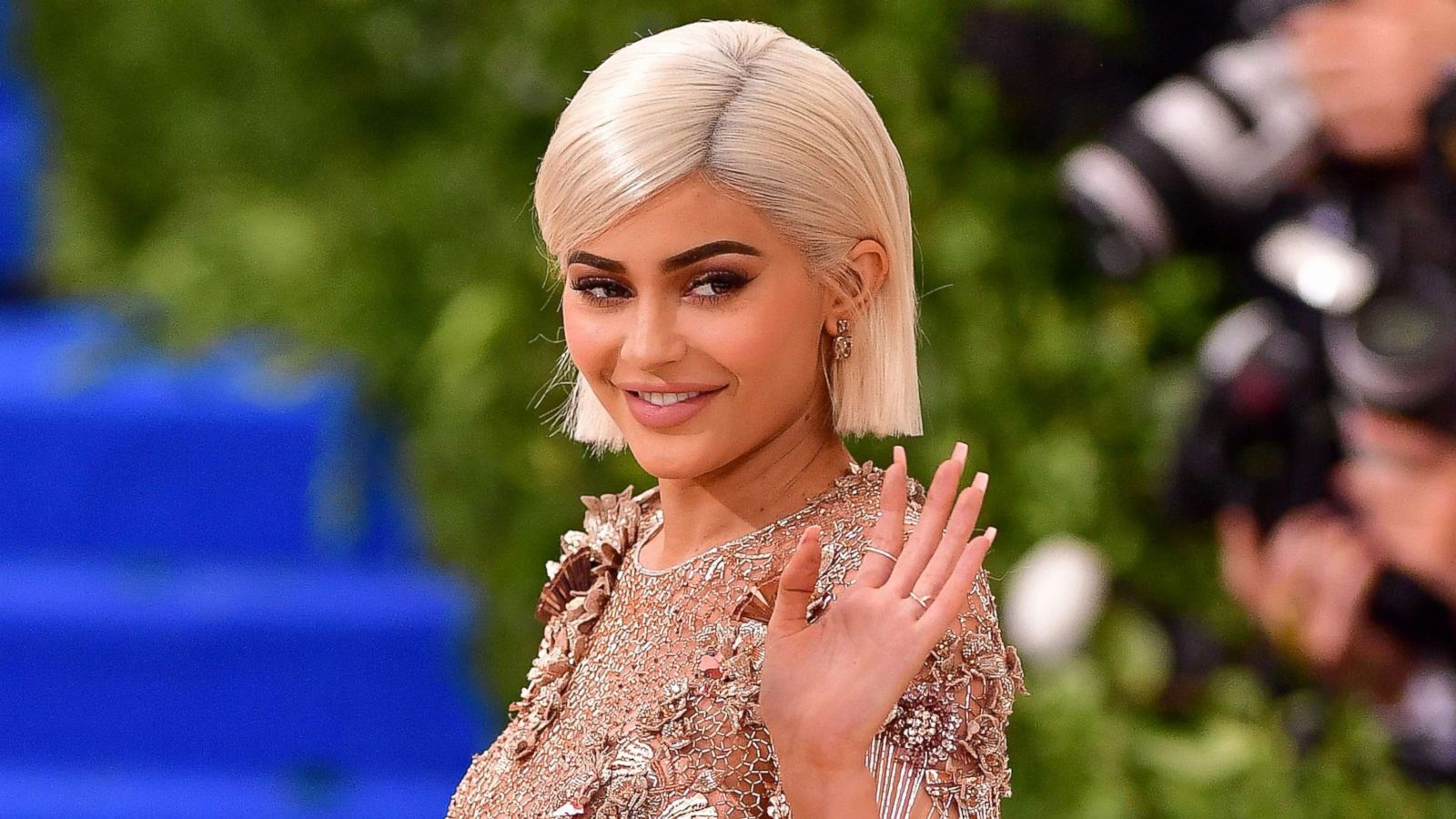 PHOTO: Kylie Jenner attends the 'Rei Kawakubo/Comme des Garcons: Art Of The In-Between' Costume Institute Gala at Metropolitan Museum of Art, May 1, 2017 in New York City.