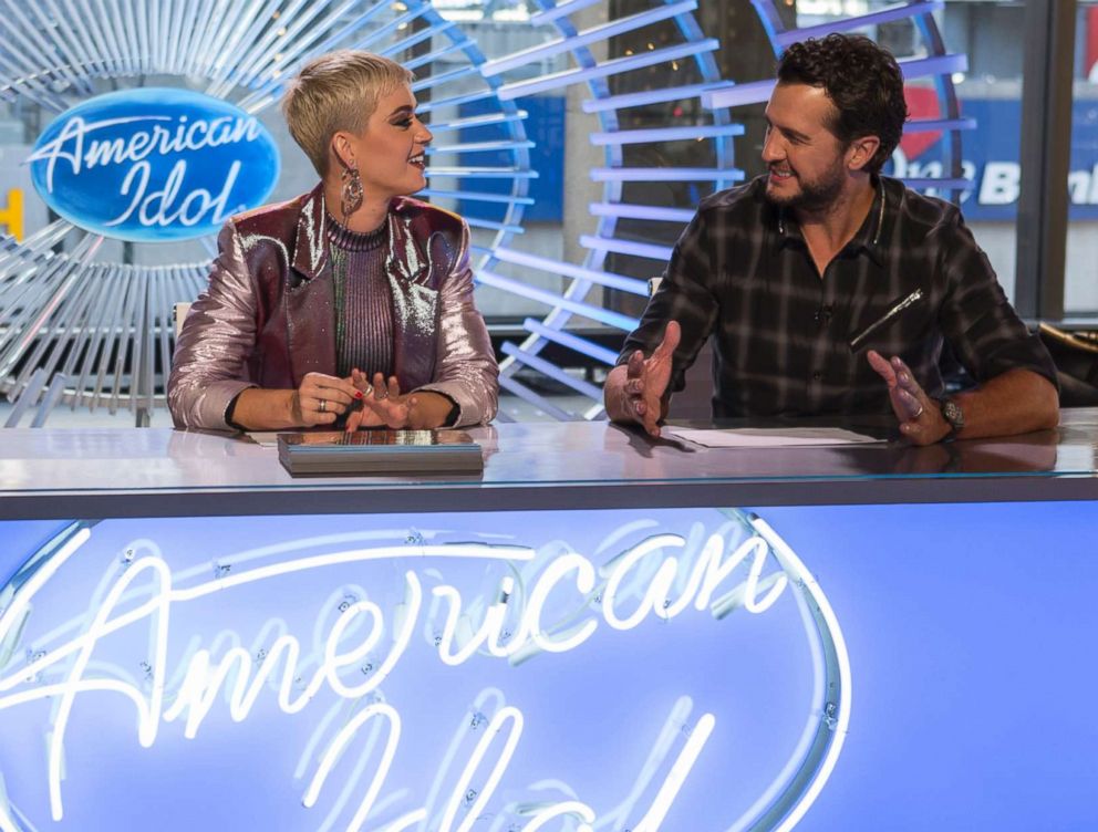 Luke Bryan Defends Katy Perrys American Idol Kiss With Contestant Abc News