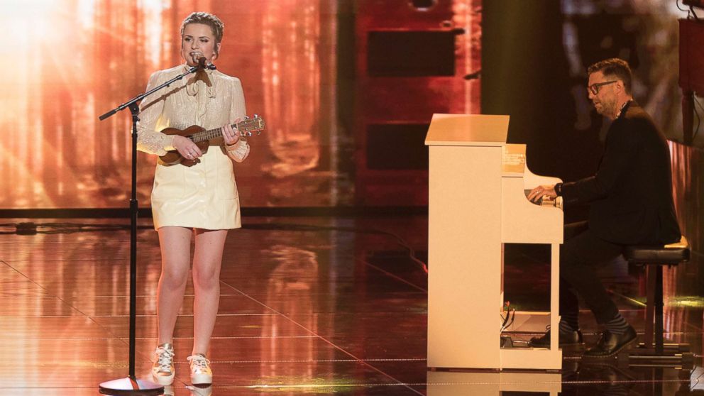 PHOTO: Maddie Poppe performs on "American Idol," April 29, 2018, on the ABC Television Network