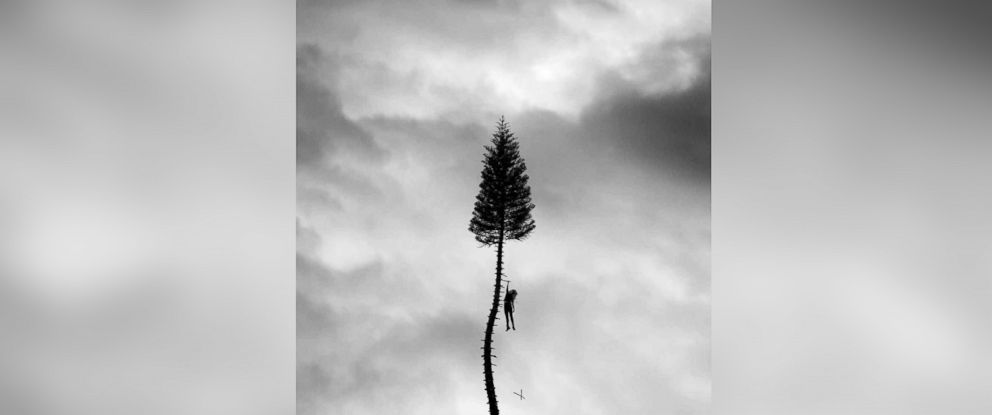 PHOTO: Manchester Orchestra - "A Black Mile to the Surface"
