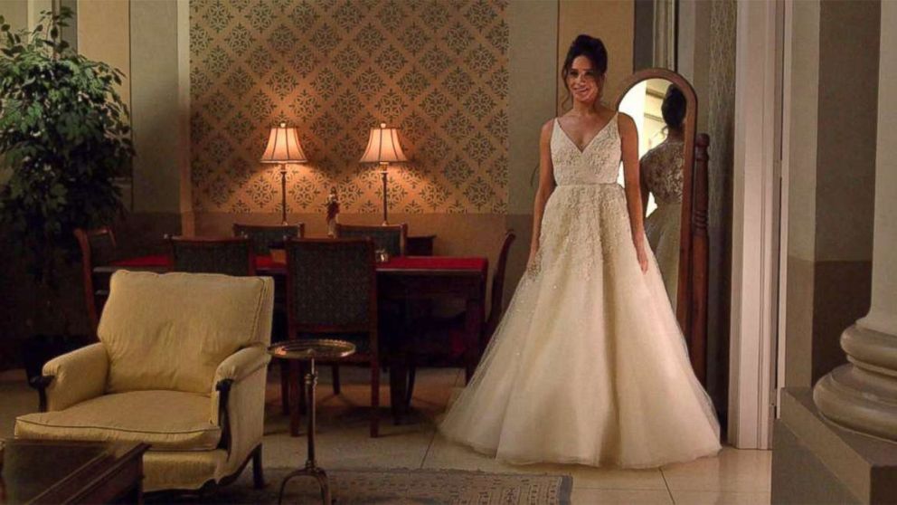 PHOTO: Meghan Markle wears a wedding dress as the character Rachel Zane in Suits.